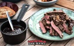 Big Green EggPre-Seasoned Cast Iron Sauce Pot + Basting Brush -Keuken Grill Winkel image 609